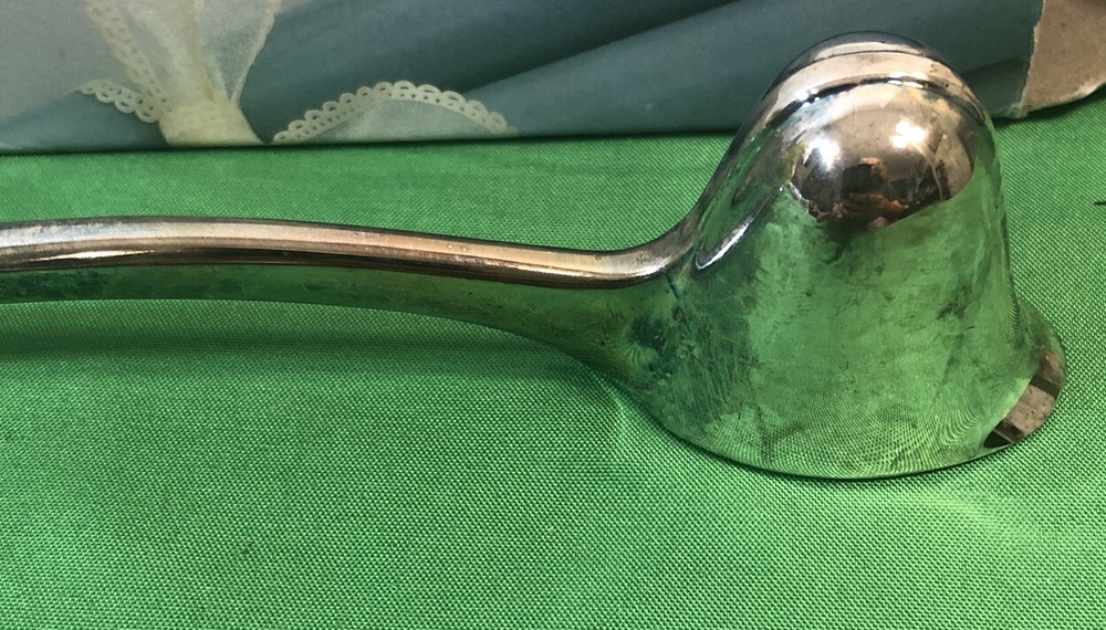 Oneida Silversmiths Silver Plate Candle Snuffer