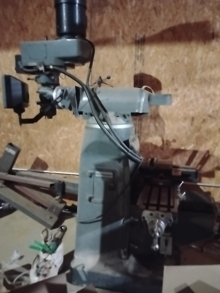 Webb Knee Mill With DRO and Vise