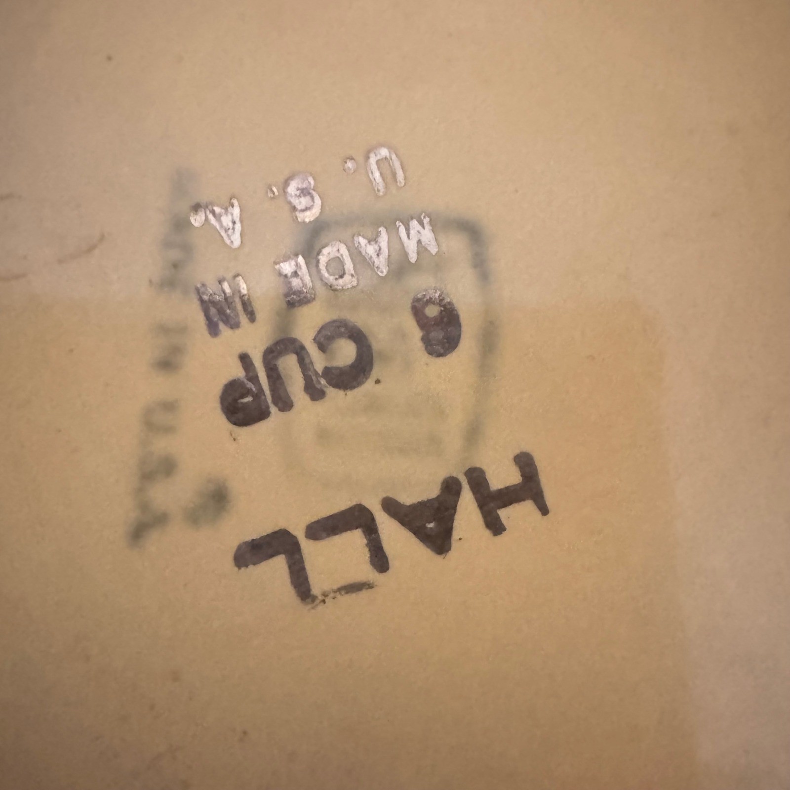 Hall 6 Cup Pitcher Yellow Floral Ceramic Windshield Style USA Vntage