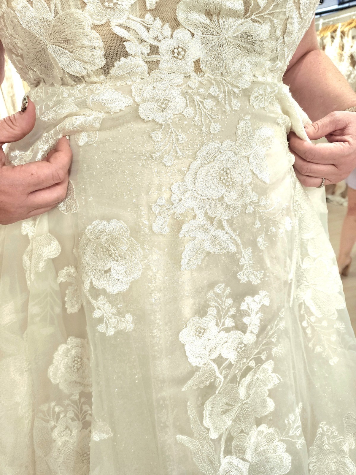 Jason Alexander Wedding Dress SIZE 26