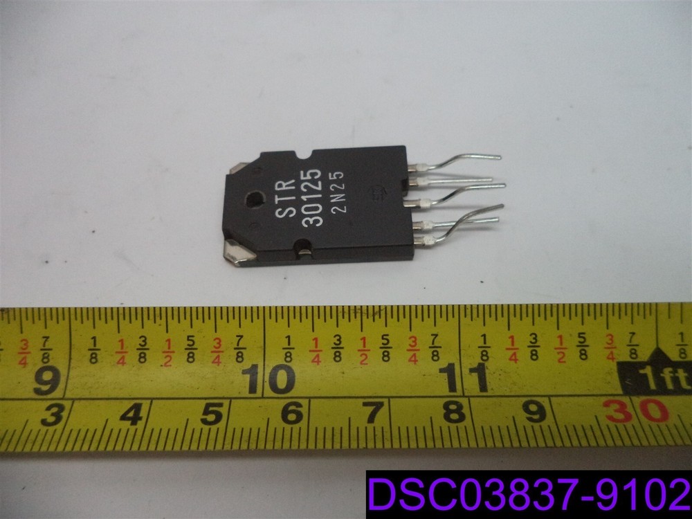 Qty = 3: Integrated Circuit P/N STR30125