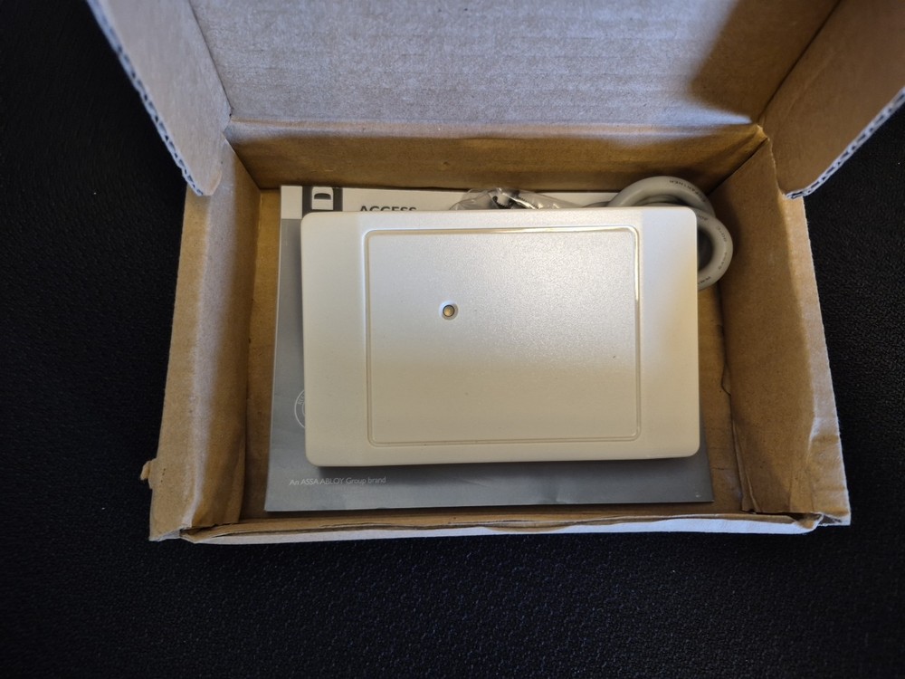 HID 5395CB101 ThinLine II Proximity Reader