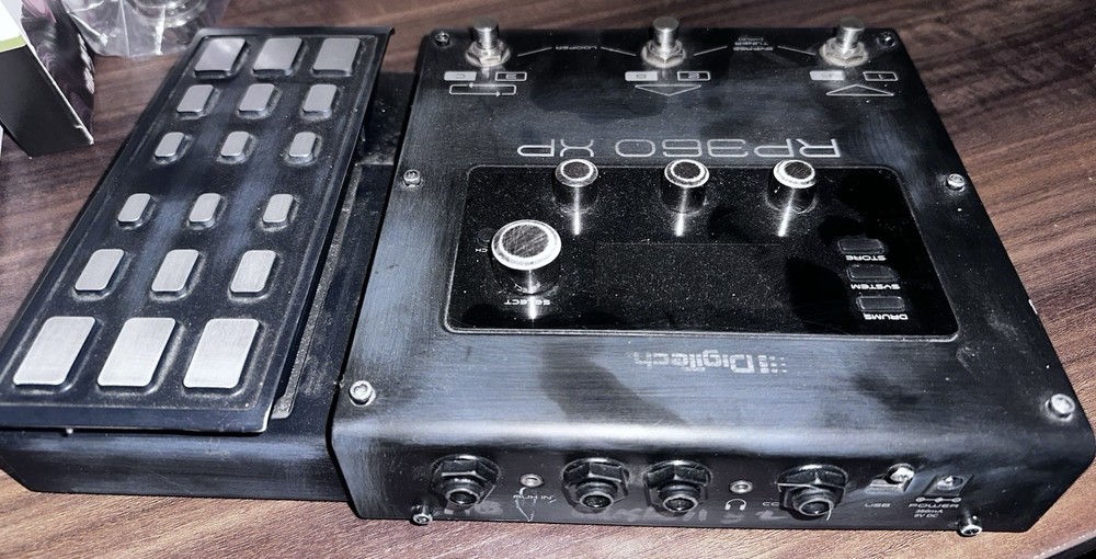 DigiTech RP360XP Guitar Effect Processor Pedal - George Lynch AUTOGRAPHED
