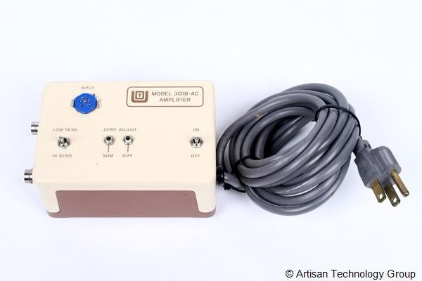 United Detector Technology 301B-AC Amplifier