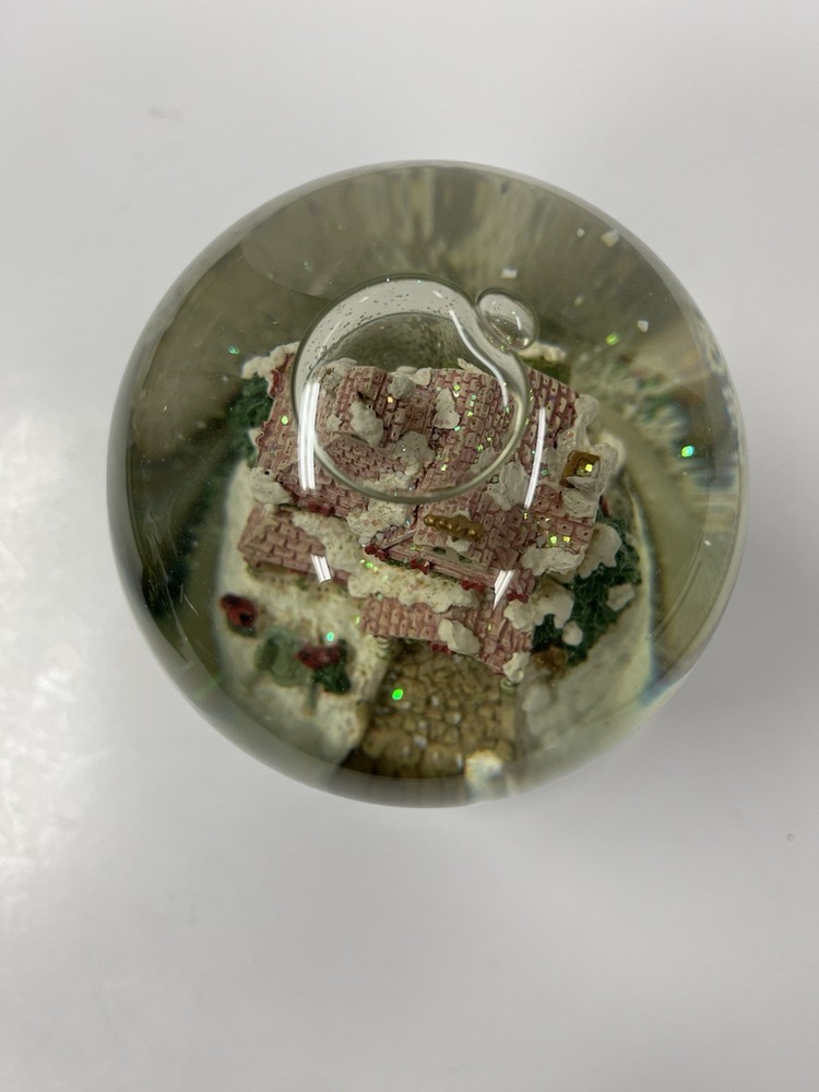 Phaltzgraff Winterberry Musical Snow Globe