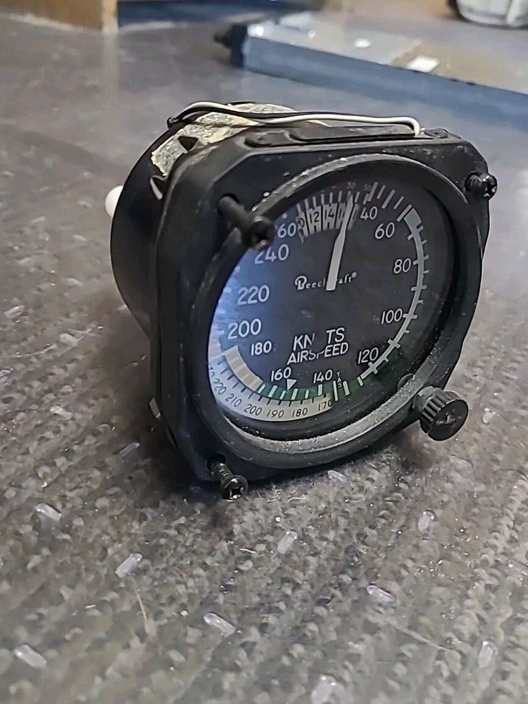 United Airspeed Indicator P/N: 8130