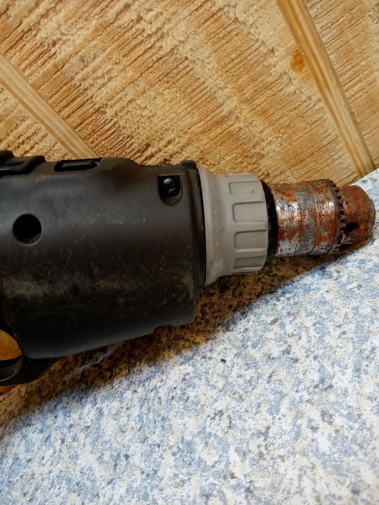 BLACK & DECKER 3/8" HEAVY DUTY IND. CYCLONE DRILL 2664 ~ TOOL ONLY