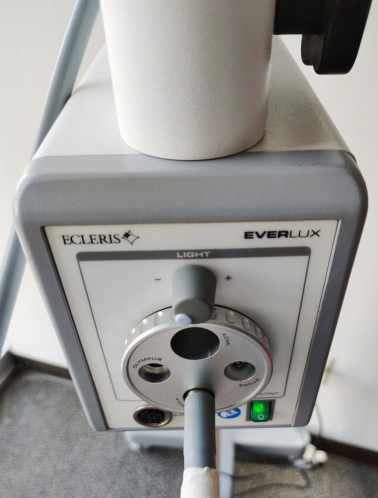 Ecleris Microstar Microscope U10M100F with Ecleris Everlux Light Source