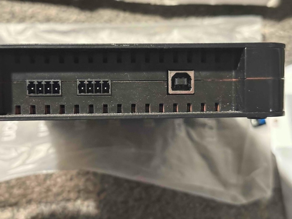 Audison Bit One Signal Interface Processor 8 Channel In Out One.1 w/ Box Cables