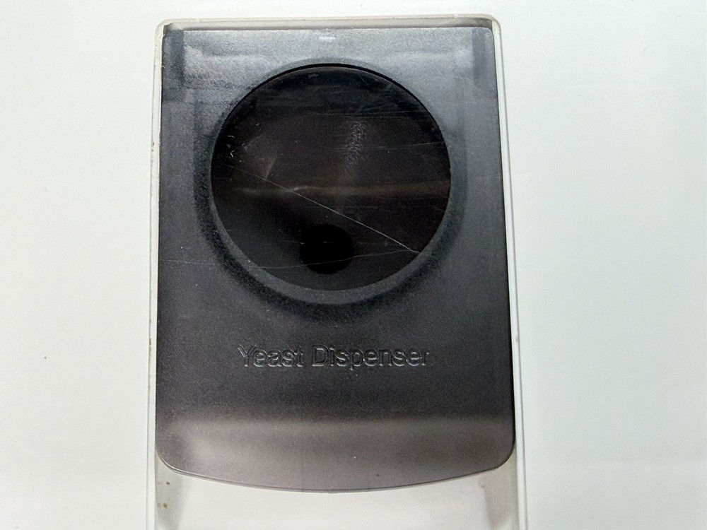 Panasonic SD-BT55P Bread Bakery Automatic Maker Machine W/Yeast Dispenser