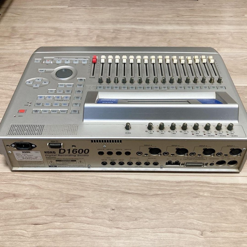 Korg D1600 Digital Recording Studio Multi-Track Recorder Working No cable