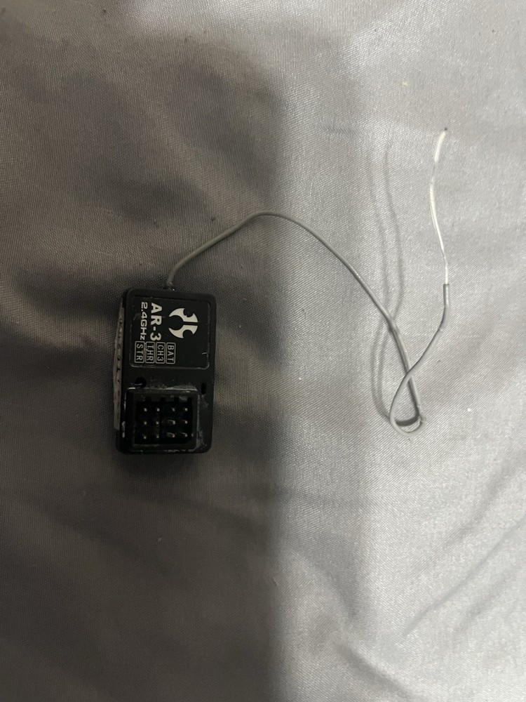Axial AR-3 4channel 2.4
