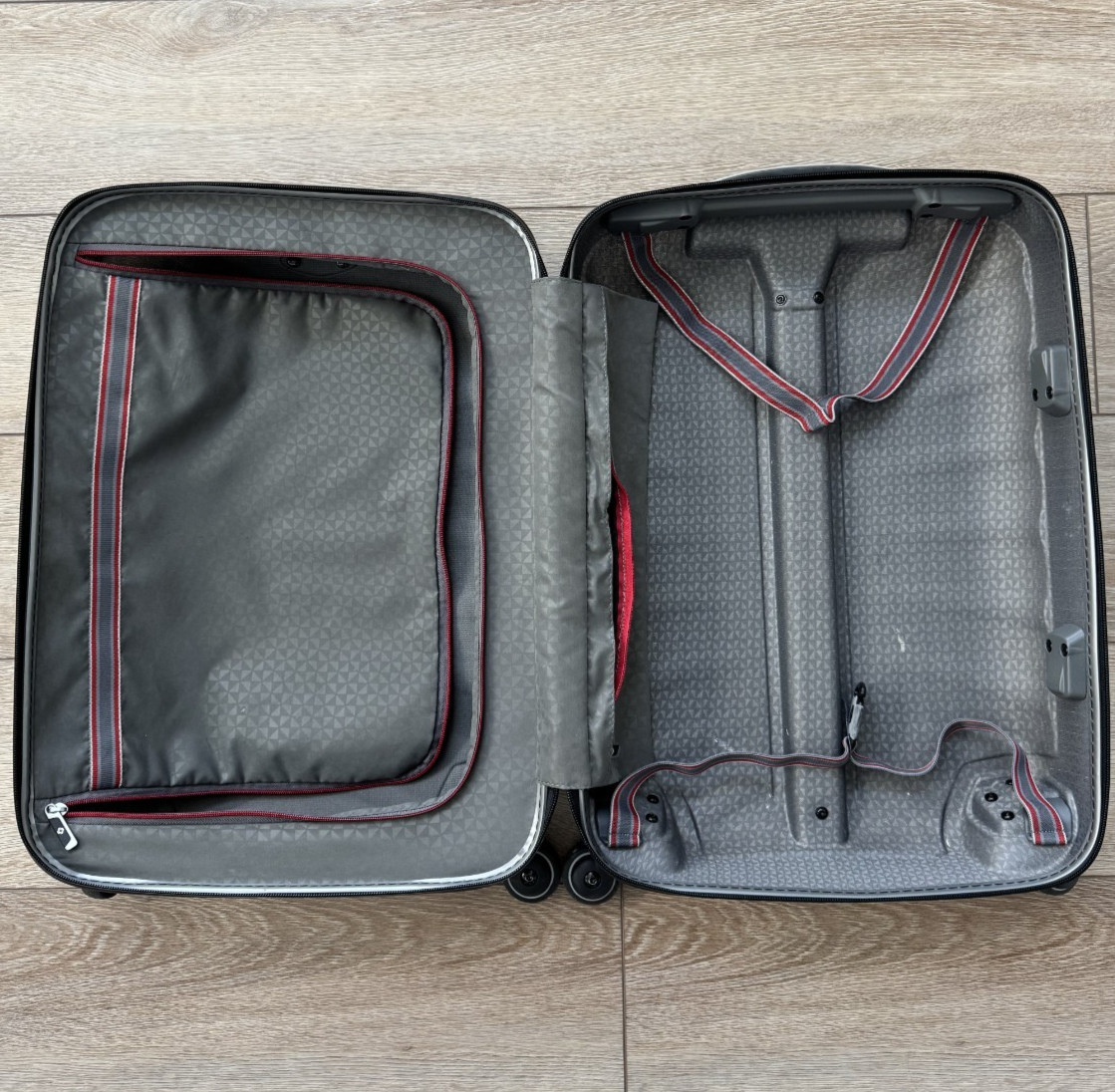 Samsonite Firelite Limited Edition for Tupperware 20” Spinner Carry-On Luggage