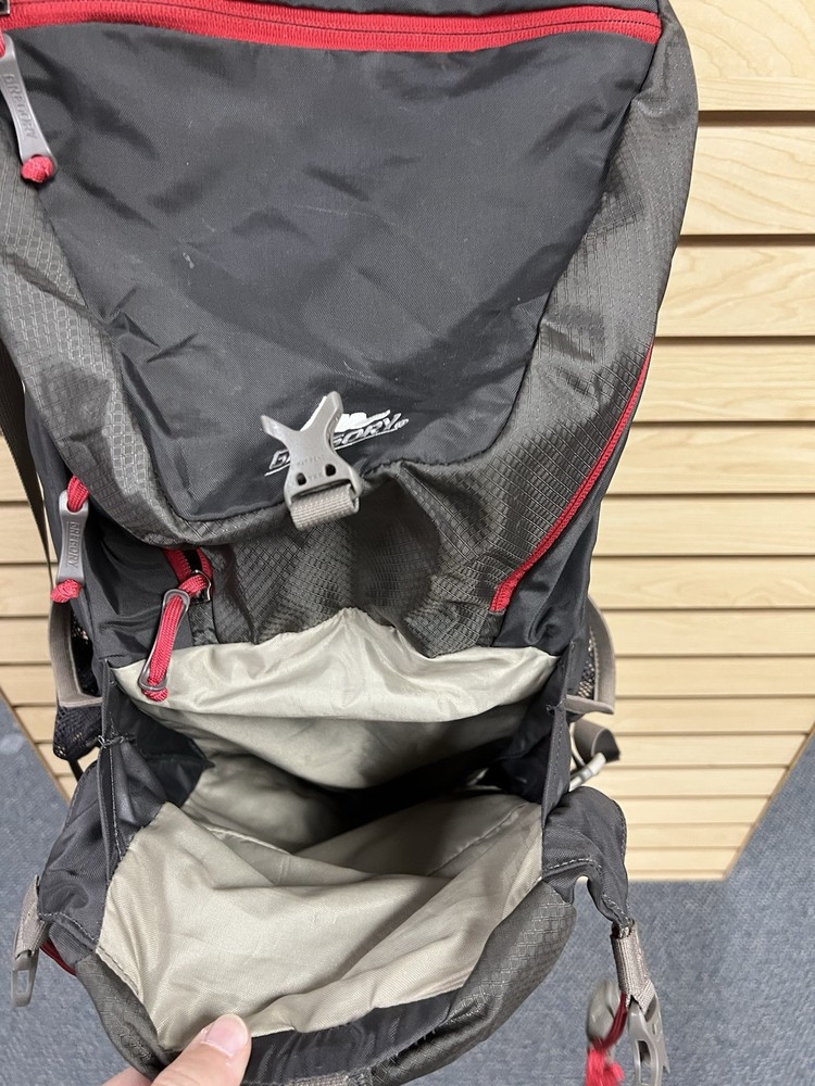 Gregory Z30 Hiking Backpack 30L Size Medium Grey Backpacking Camping