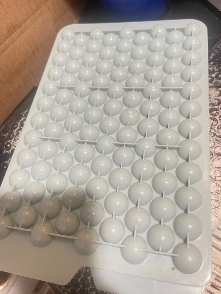 EACH ITWIST Round Ice Cube Tray DIY(M11)