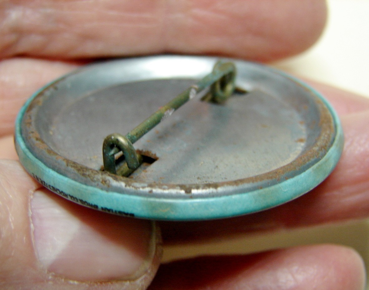 1940 NY State Conservation Departtment Hunting Fishing License Button Pinback