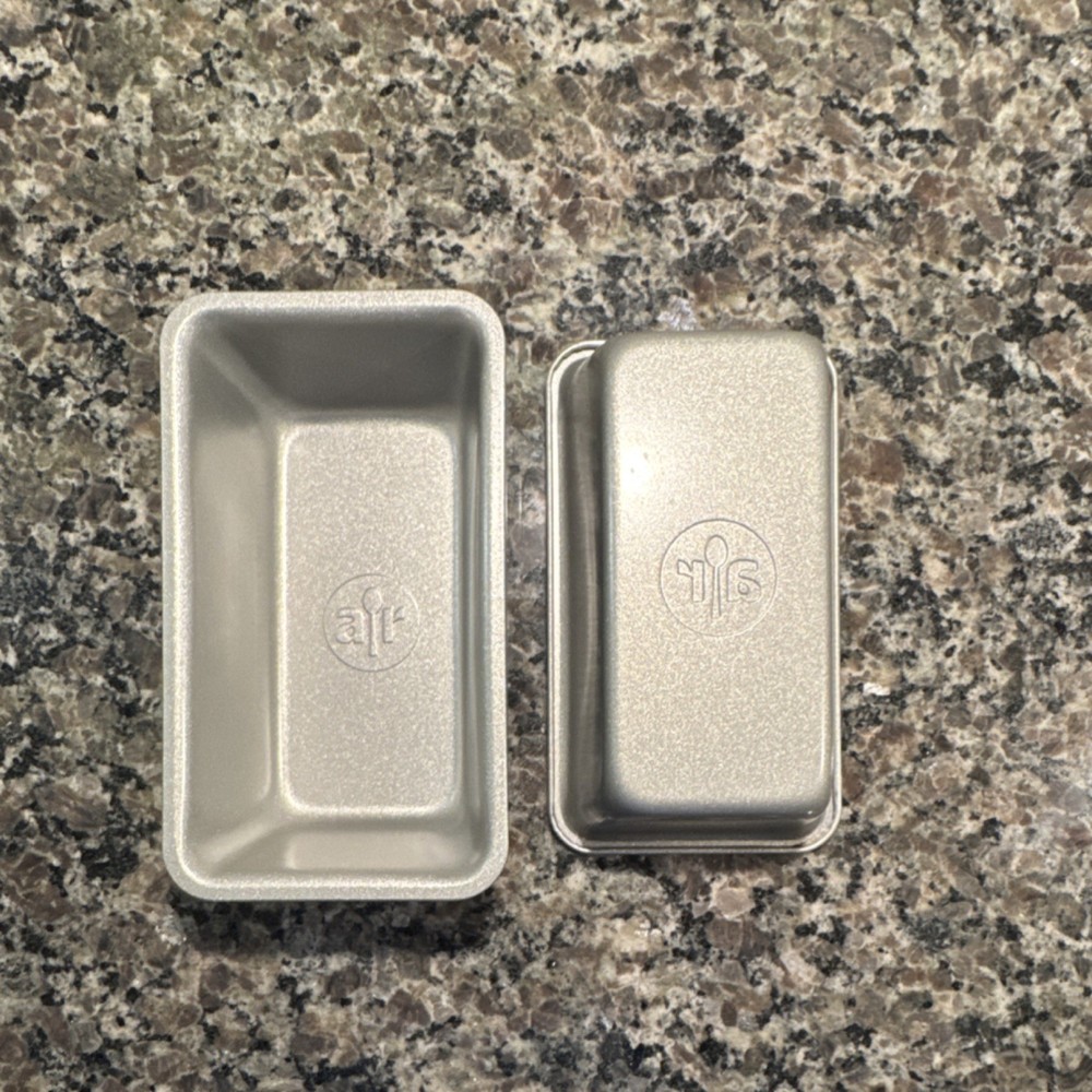 Mini Silver Metal Rectangle Loaf Pan Two-Piece Set, Includes 2 Silver Loaf Pans