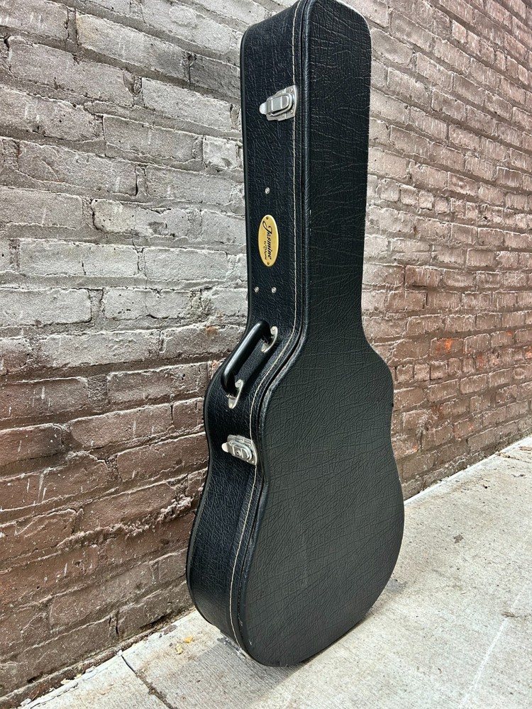 Takamine Jasmine Hardshell Case w Key
