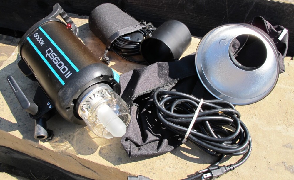 Godox QS600II Flash Lighting Unit