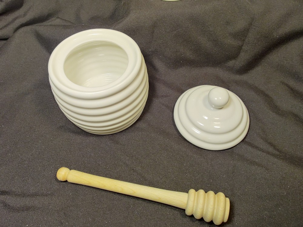 WM Bartleet Sons Honey Pot White