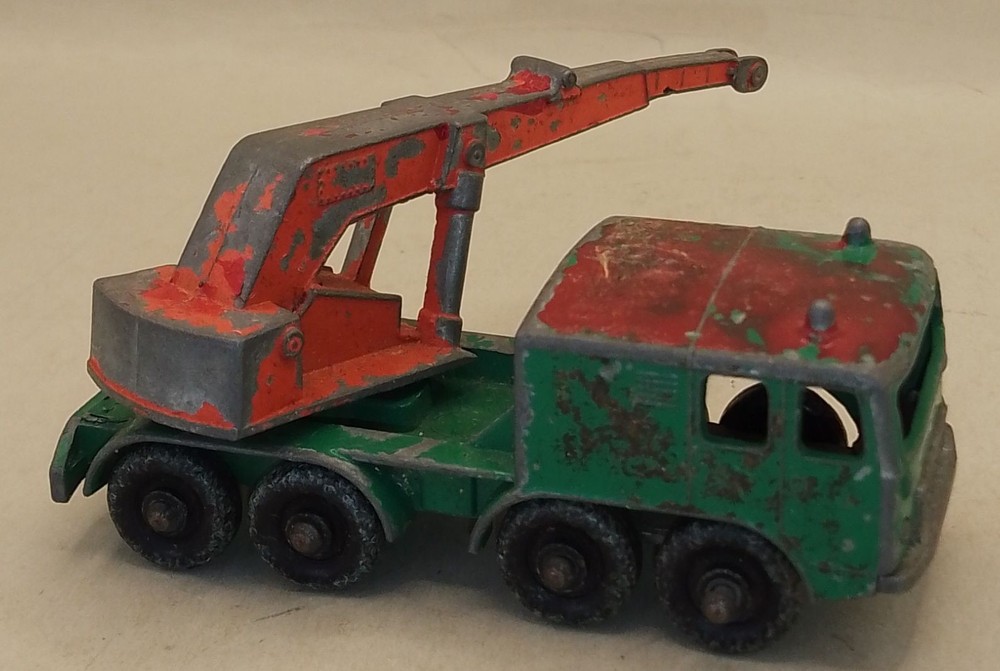 Matchbox 8 wheel Crane No.30
