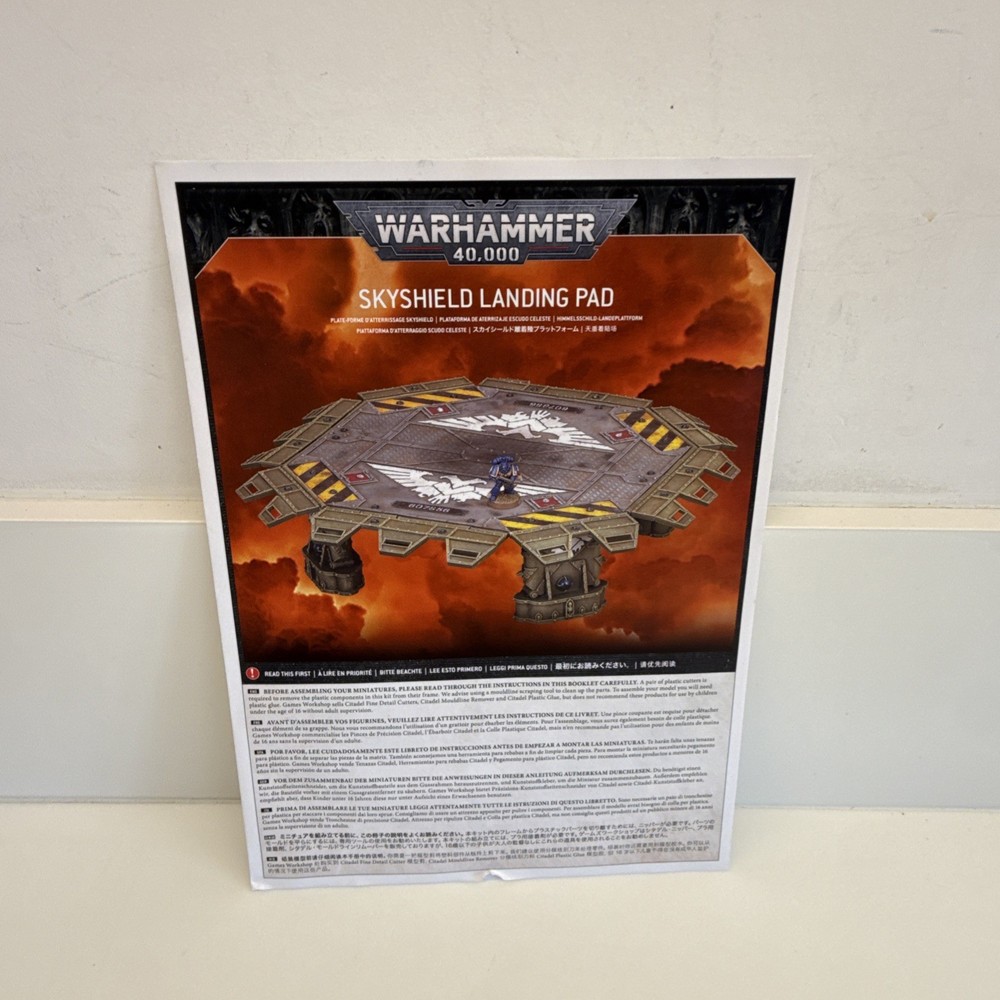 Warhammer 40k Sky Shield Landing Pad Boxed