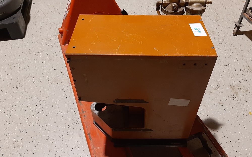 Pneumatic press
