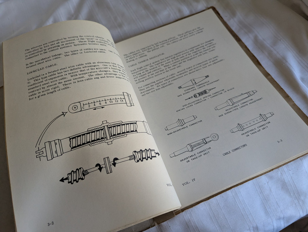 Lockheed C-130 Hydraulic Systems Customer Training Dept book 1963