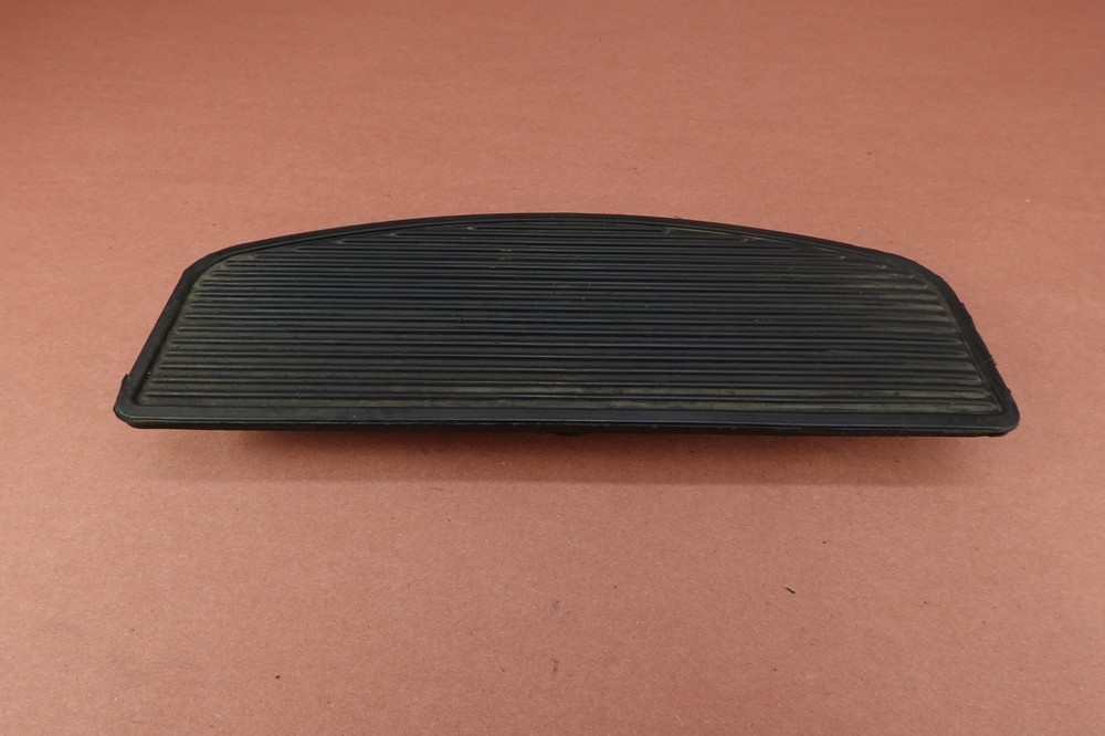 2012-2015 Harley Davidson FLD Switchback Classic FRONT FOOT BOARD INSERT PAD