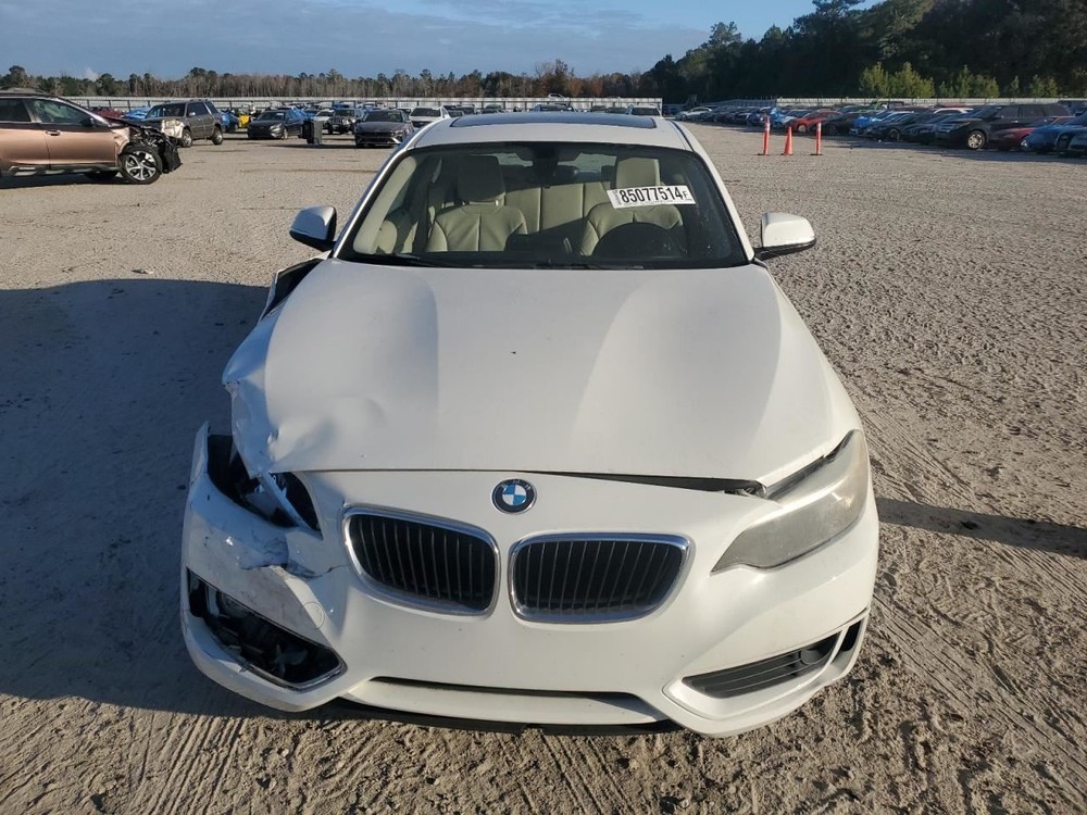 228I 2014 Glove Box 4990747