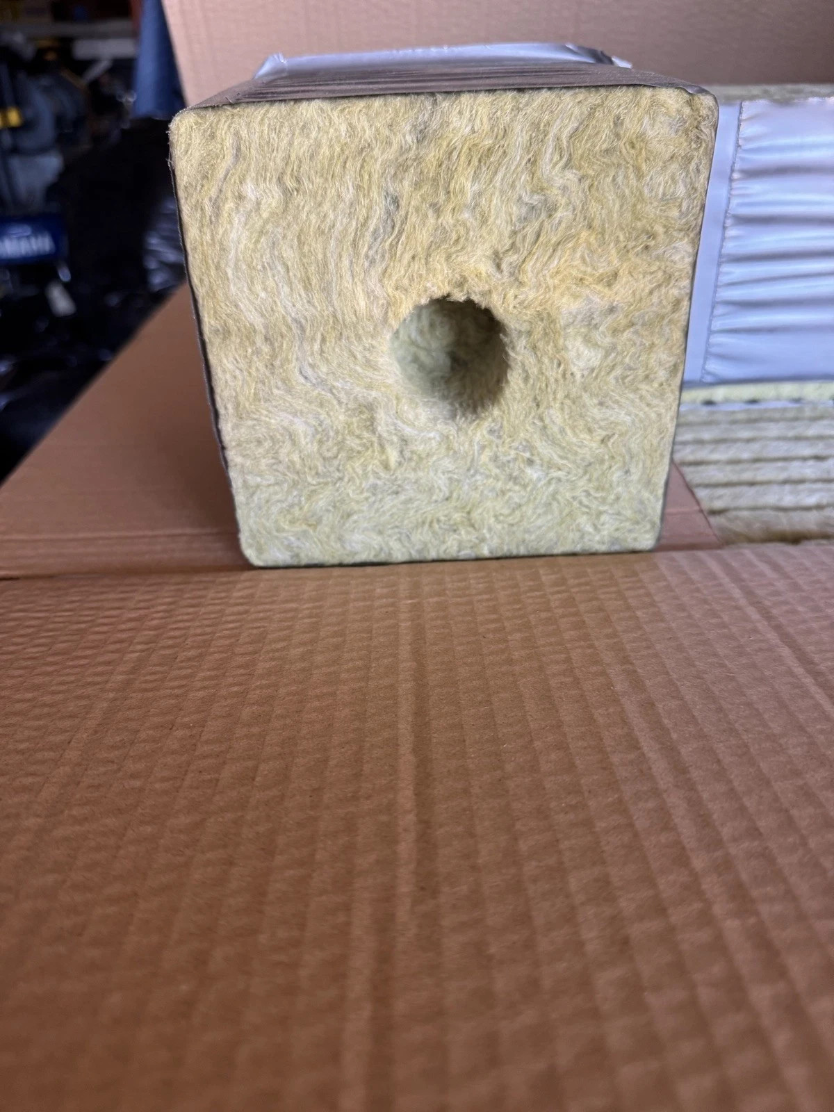 Rockwool Grow Blocks Cubes 6 x 6 x 6 in w/ Hole Set of 4