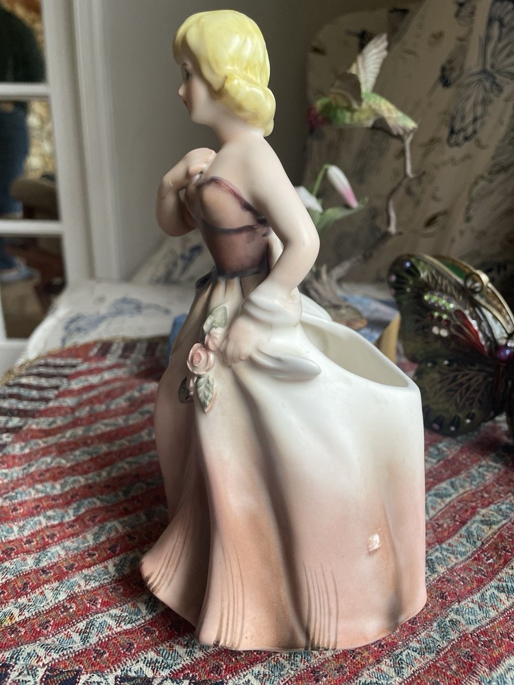 porcelain planter