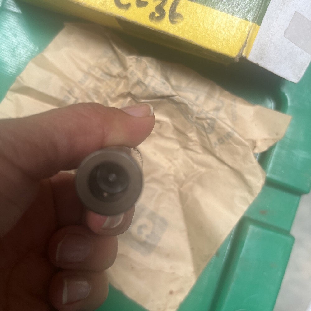 John Deere Valve - AR103265