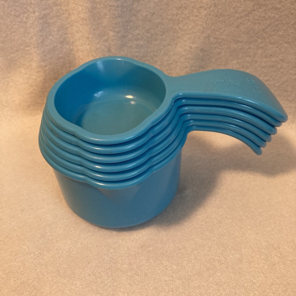 Tupperware Measuring Cups Set of 6 Curved Embossed Handle Baking Tools~Rare EUC