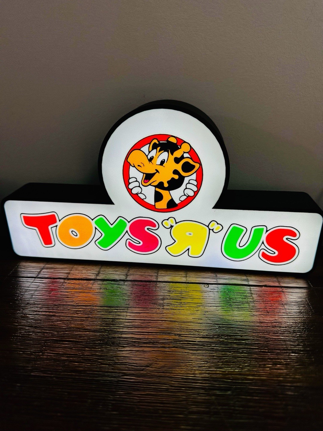 toys r us sign Display Box 3d Print