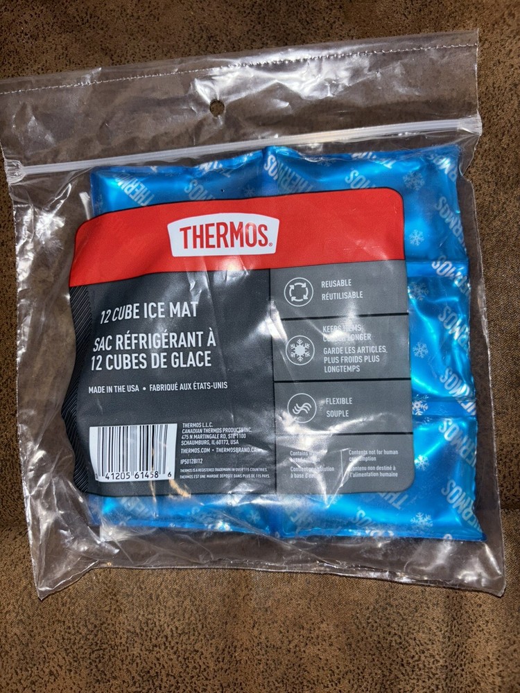 Thermos Reusable 12 Cube Ice Cube Mat
