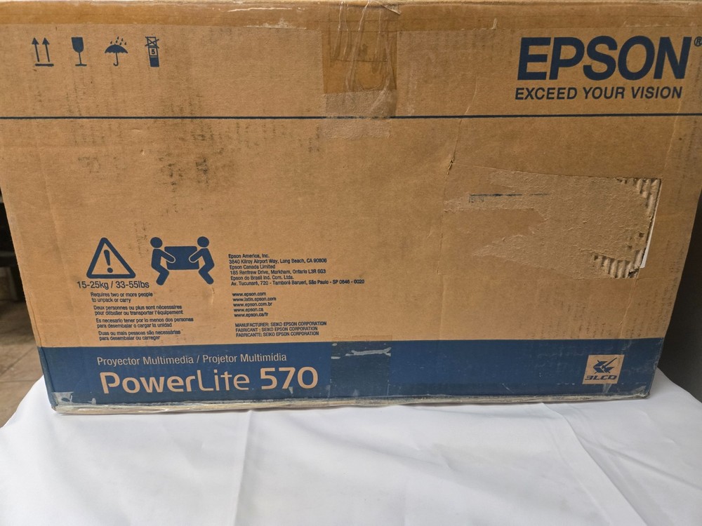 Epson PowerLite 570 LCD Projector - NEW