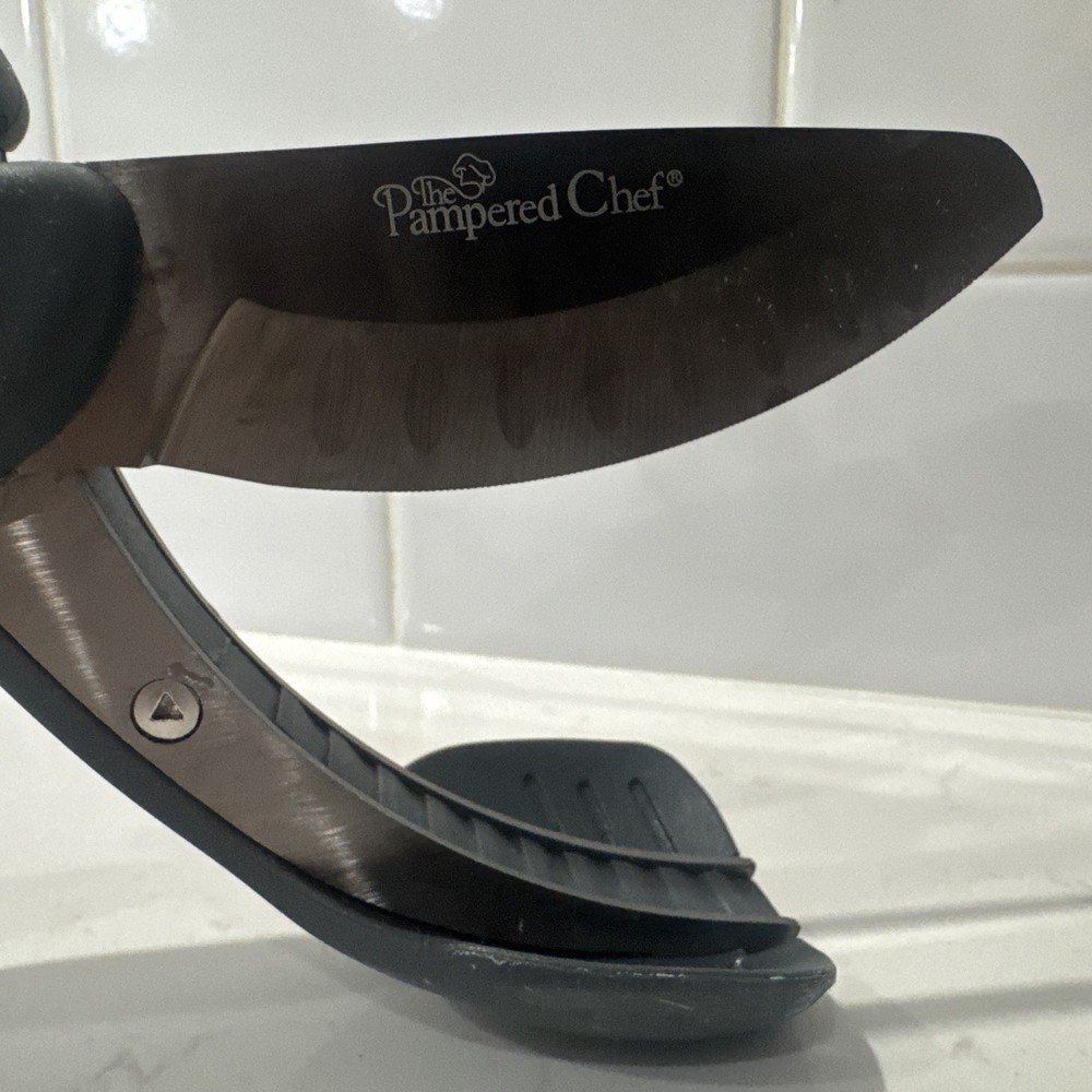 Pampered Chef Salad Chopper Double Bladed Cutting Scissors Shears Grey Kitchen