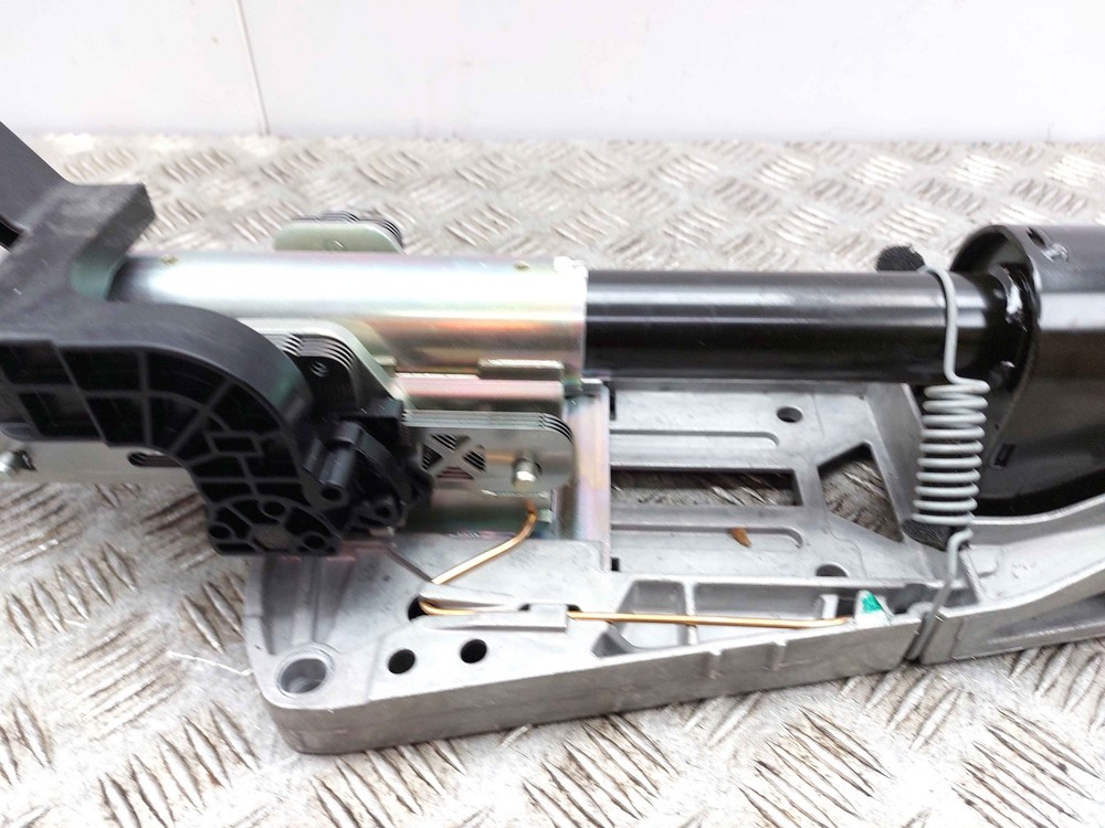 MERCEDES E CLASS C207 STEERING COLUMN A2074600016 2014