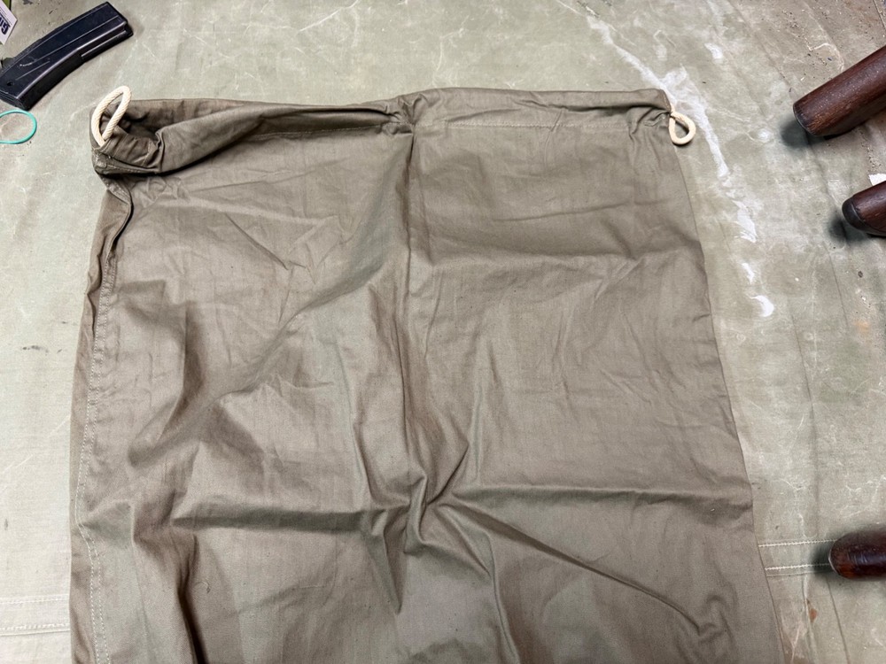 ORIGINAL WWII US ARMY INFANTRY BARRACKS LAUNDRY CARRY BAG-1944