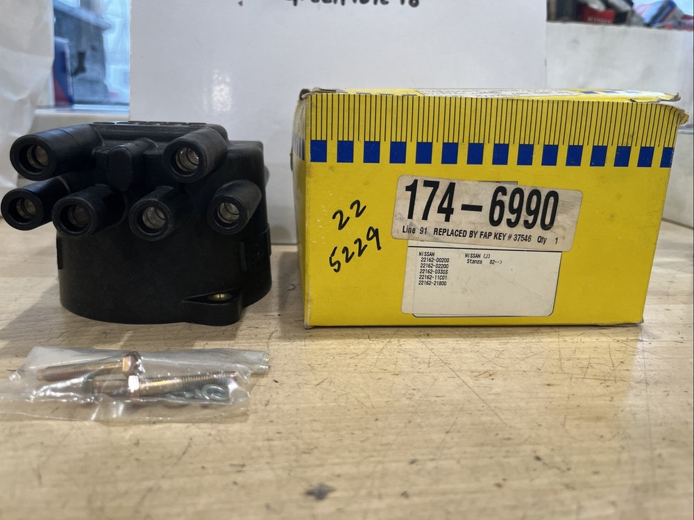 FACET Distributor Cap 174-6990