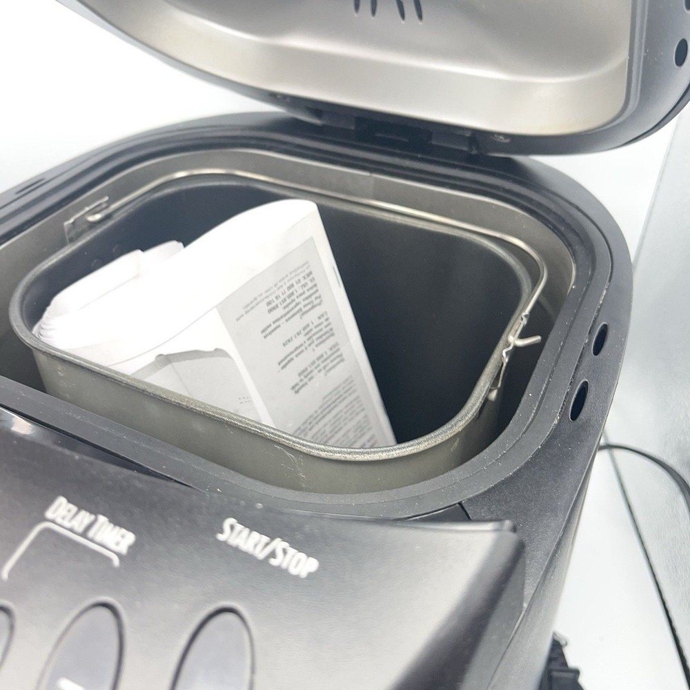 Hamilton Beach Bread Maker Black Model 29882- 2 lb Loaf Programmable Automatic