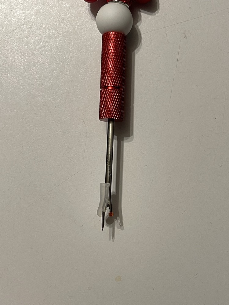 Red Bow Silicone Beaded Seam Ripper