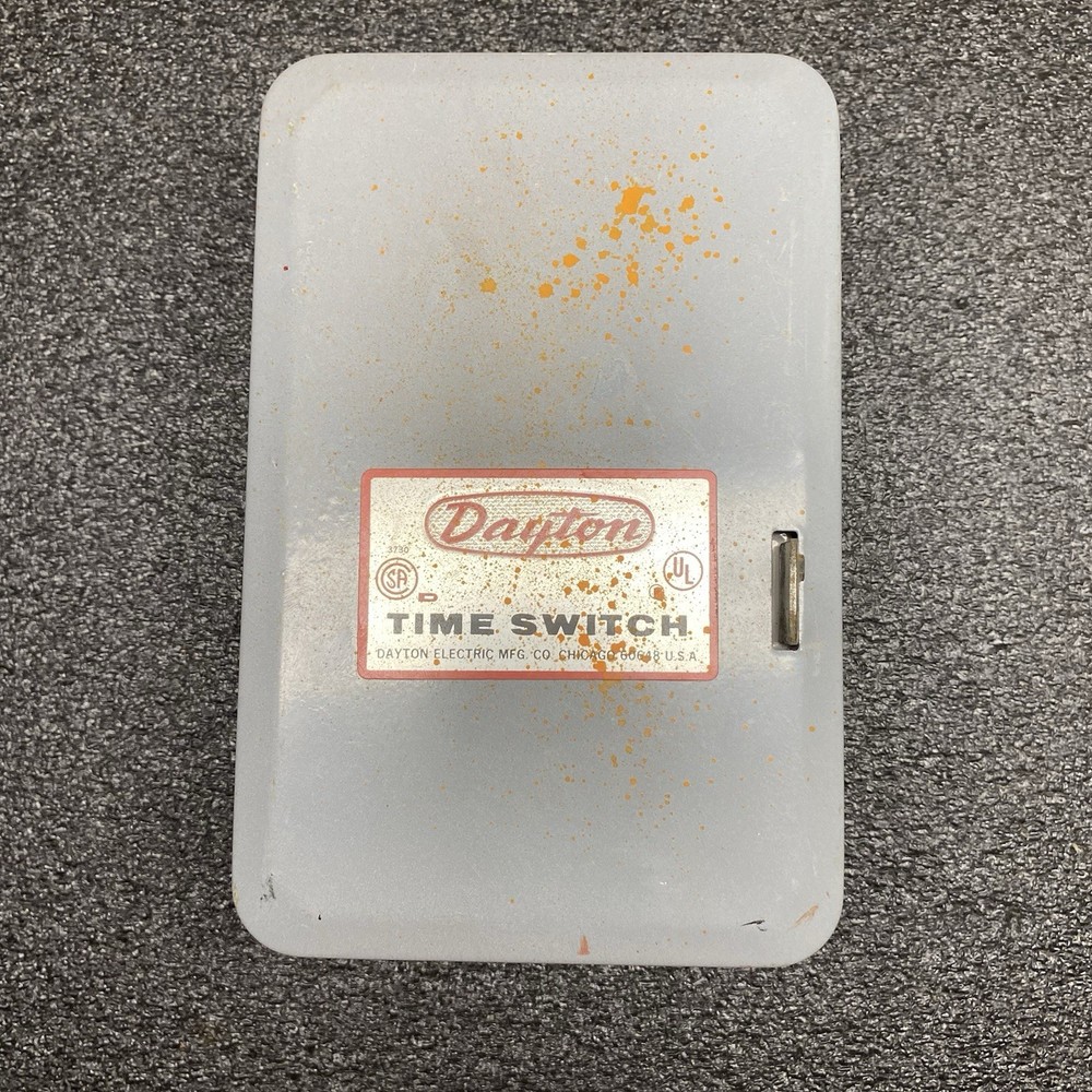 Dayton Time Switch Model 2E220 Sprinkler Control 3 Circuit Switch 120V