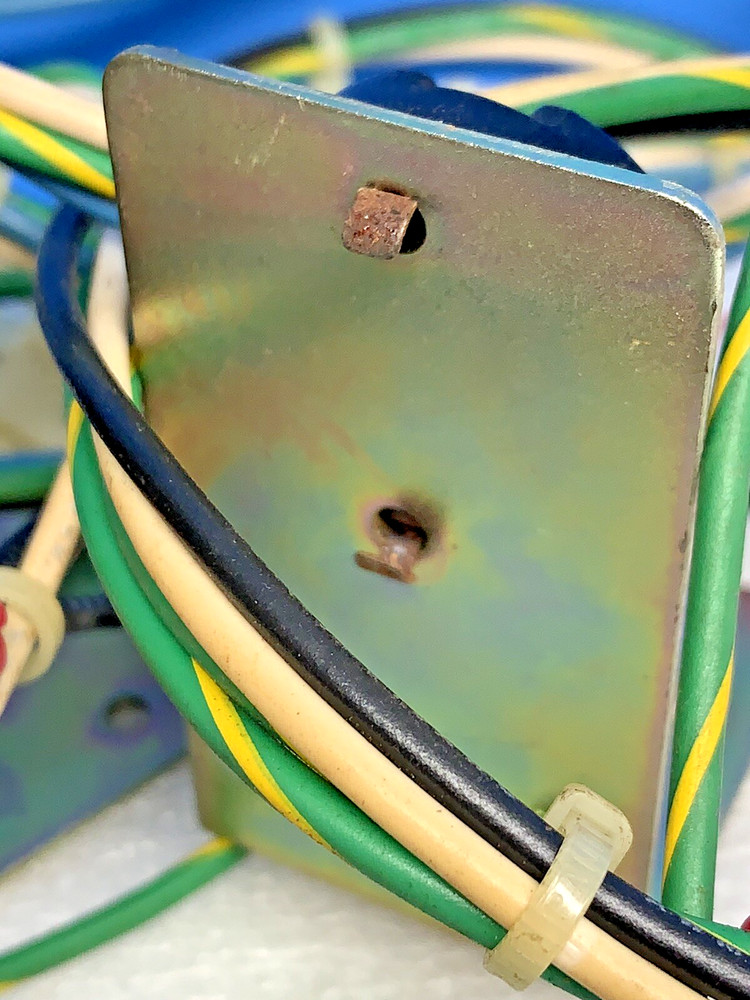 ROWE AMI CD JUKEBOX CD100E FRONT DOOR LAMP WIRE WITH SOCKETS