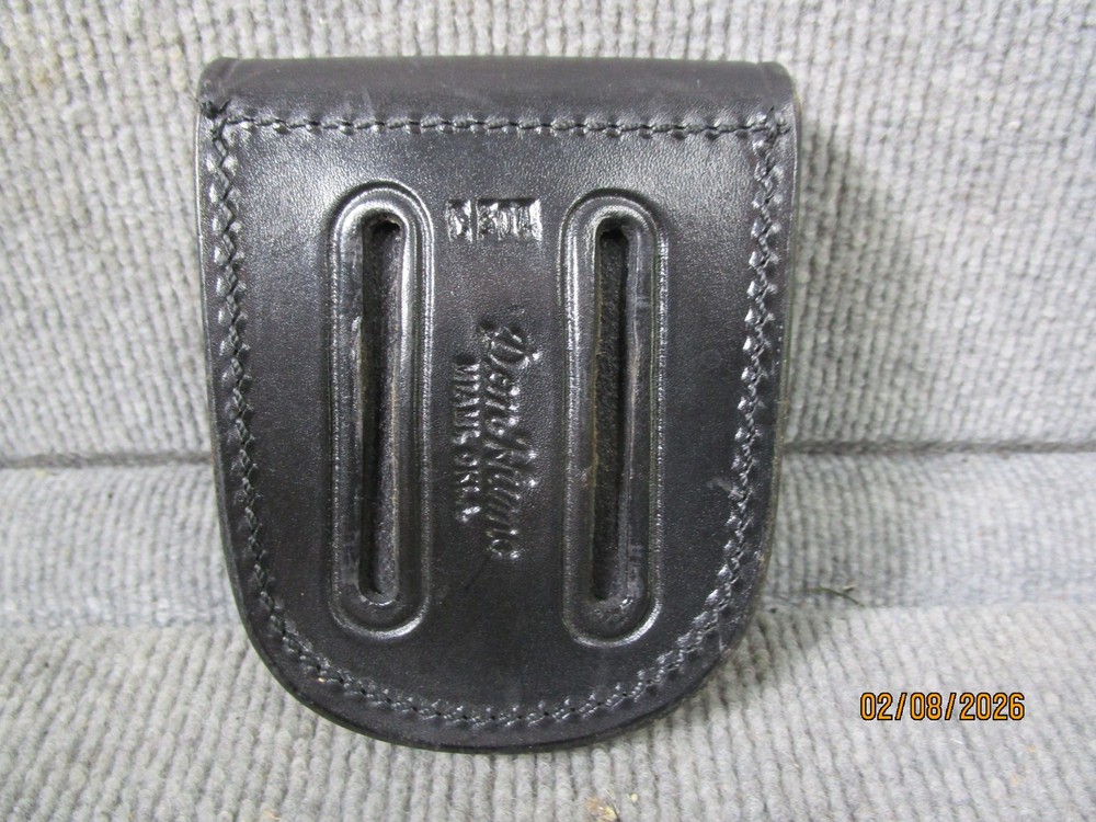 Don Hume Leather Handcuff Case C304