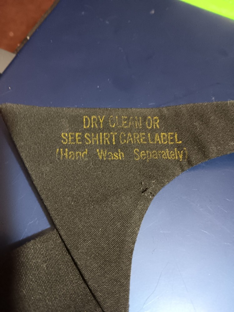 Neck Tab- Black- Hook And Loop (24-350)