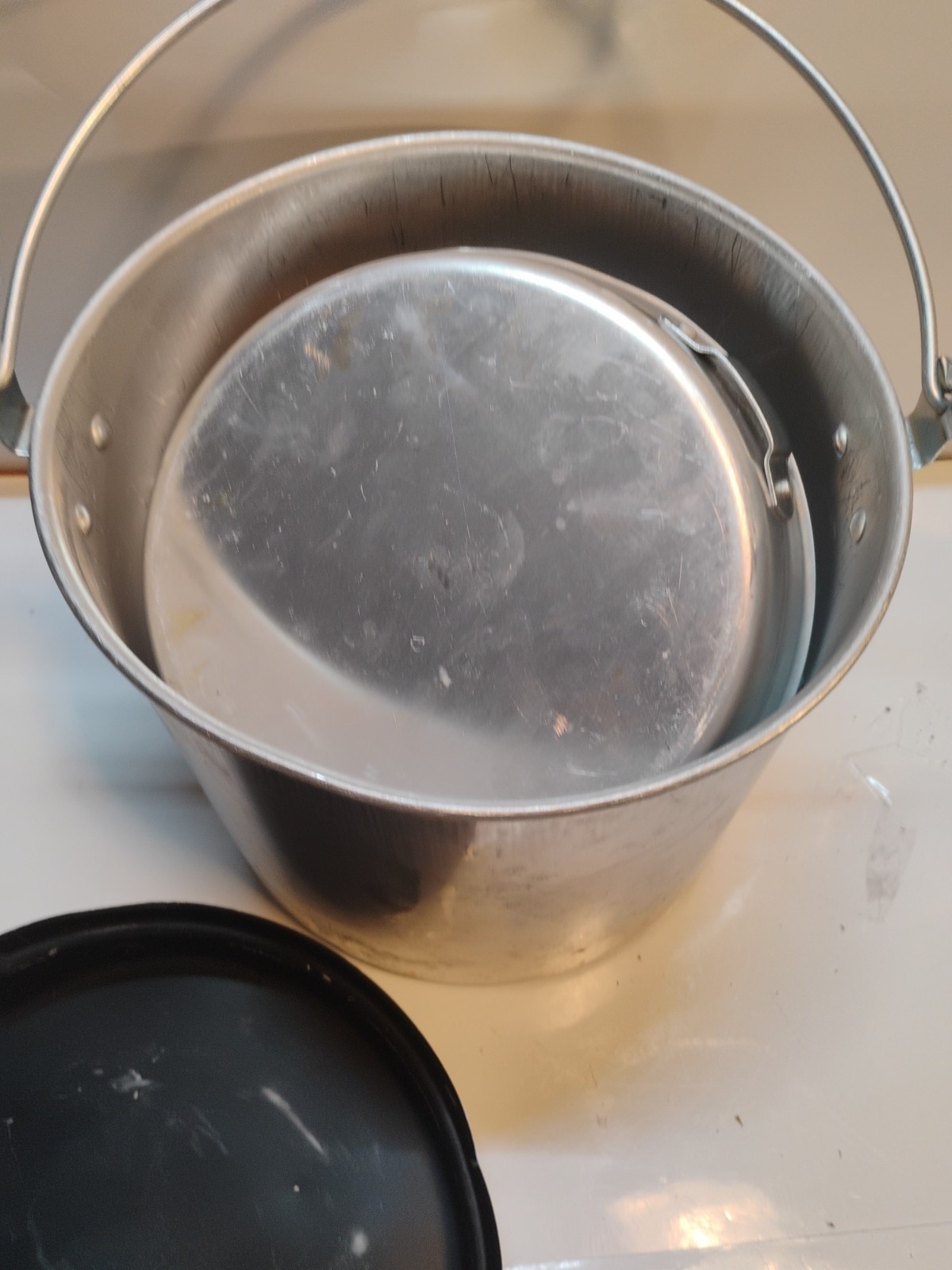 5 Piece Camping. Nesting Pot. Mess Kit Set. With Large Soup Pot READ DESCRIPTION