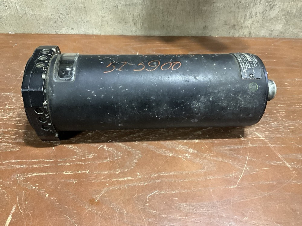 VINTAGE AIRCRAFT AUTOMATIC PILOT COMPONENT INDICATOR MASTER DIRECTION