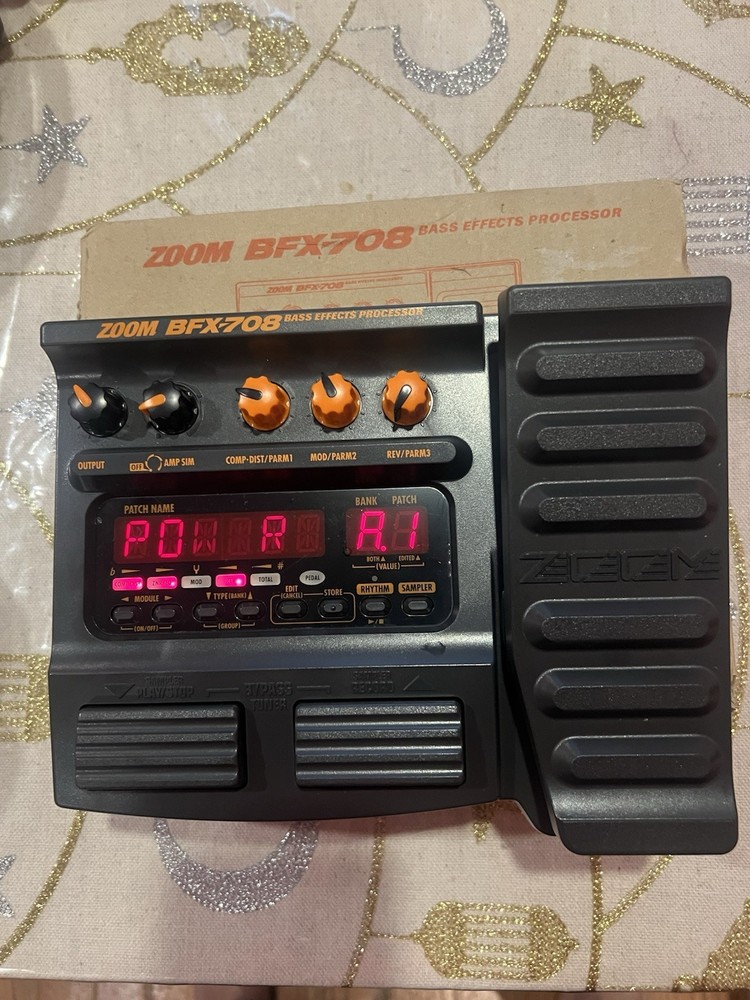 Zoom BFX-708 Bass Effects Processor